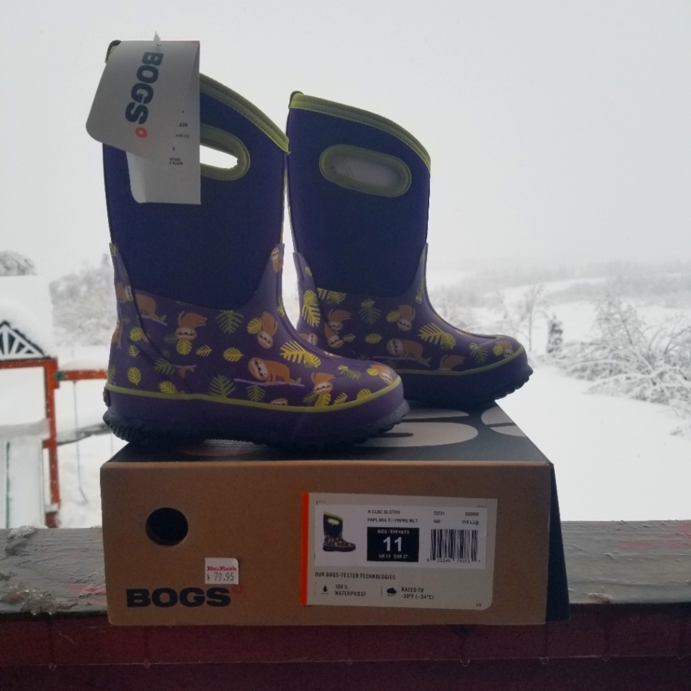 Girls Bogs Size 11